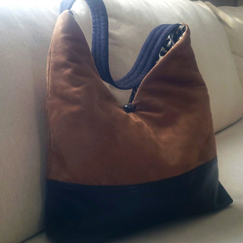 Shoulder bag